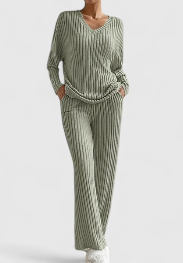 Angeline Comfortable Set | V-Neck Sweater and Wide-Leg Ribbed Pants