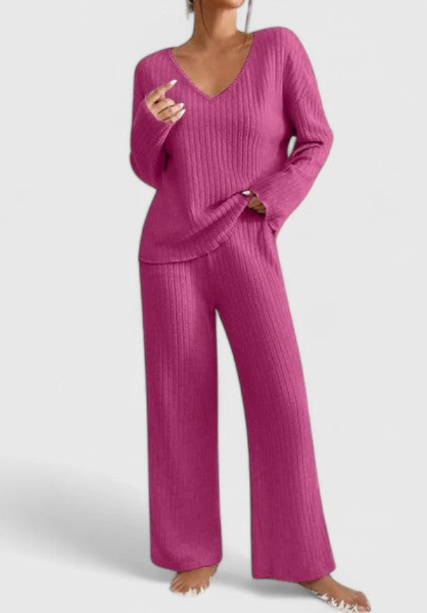 Angeline Comfortable Set | V-Neck Sweater and Wide-Leg Ribbed Pants